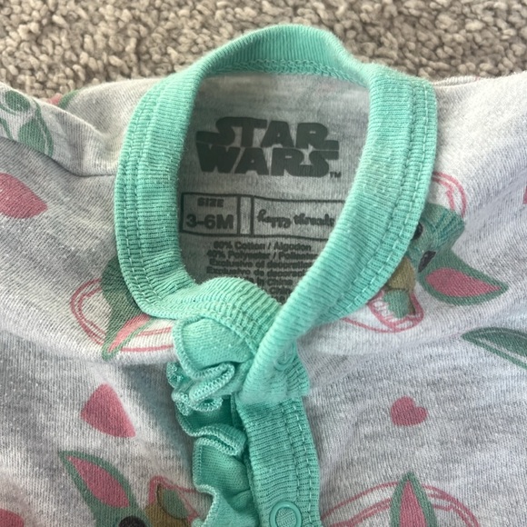 Excellent Condition Yoda Footie - Size 3-6 Months - Picture 3 of 3